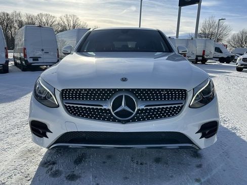 Used 2019 Mercedes-Benz GLC 300 4MATIC Coupe image 2