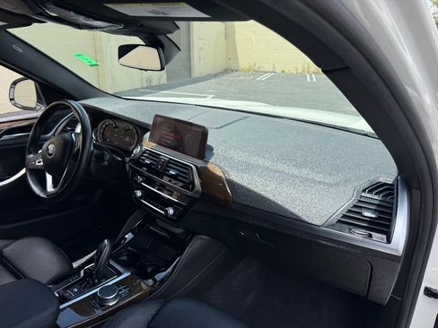 Used 2019 BMW X4 xDrive30i w/ Driving Assistance Package AWD/4WD image 17
