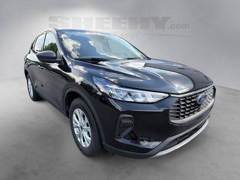 Certified 2024 Ford Escape Active AWD/4WD image 2