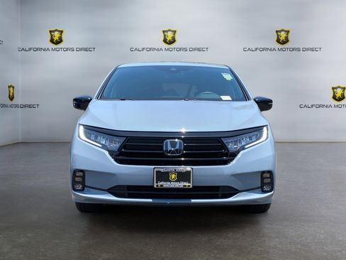 Used 2024 Honda Odyssey Sport image 2