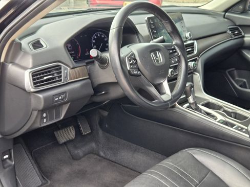 Used 2018 Honda Accord EX-L image 12