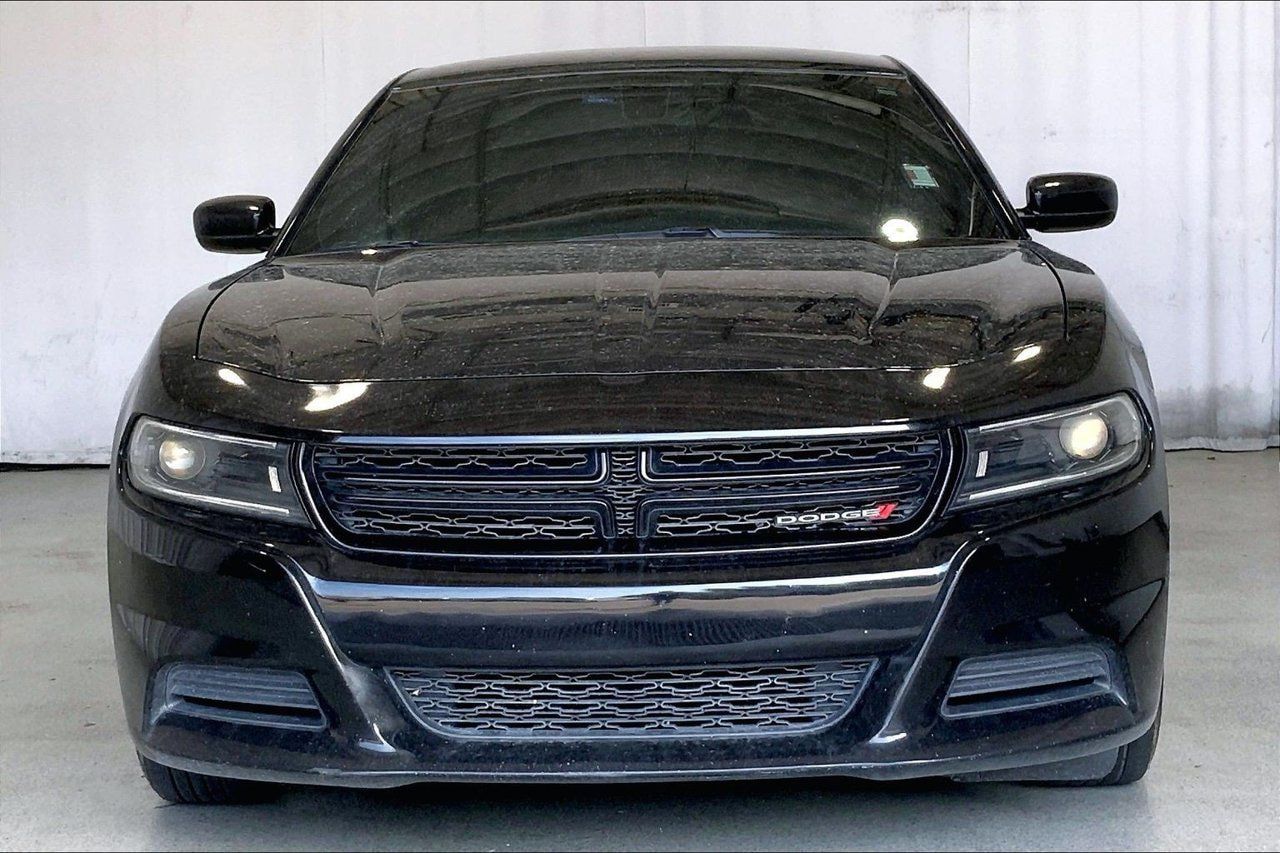Used 2022 Dodge Charger SXT RWD image 3