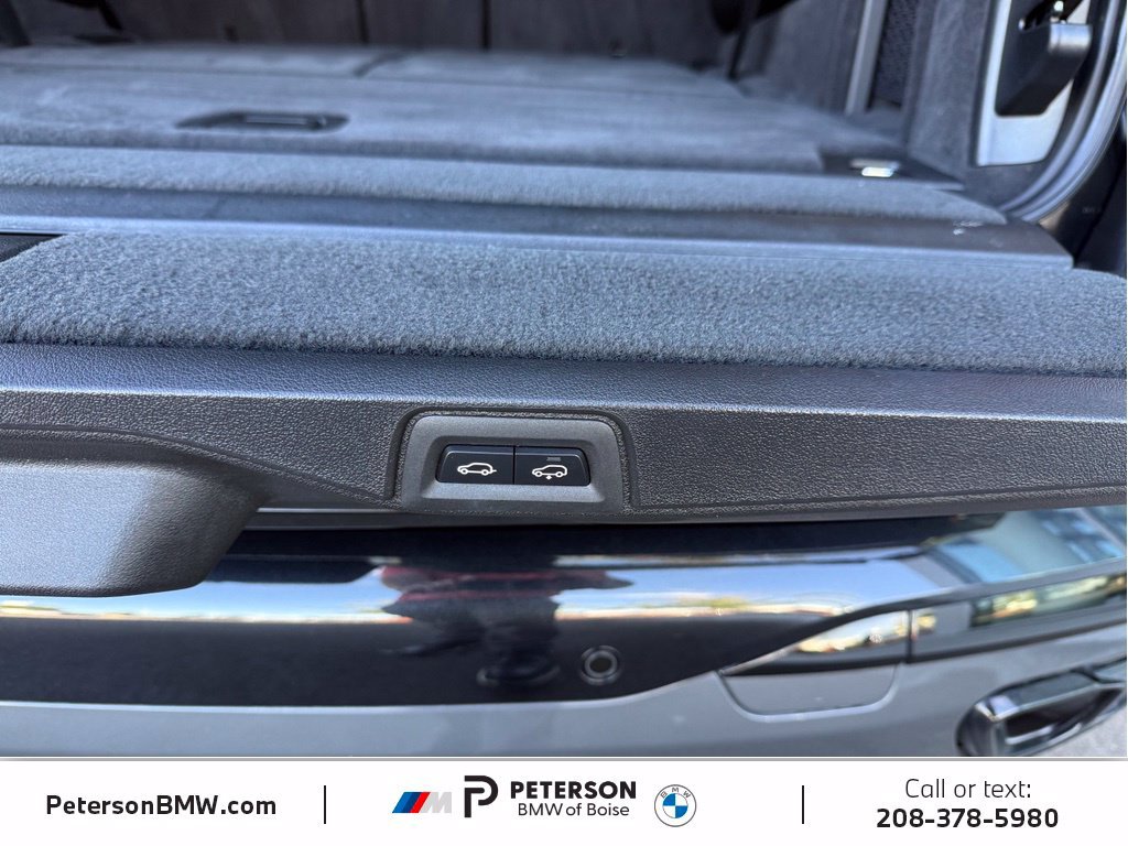 Used 2026 BMW X7 M60i AWD/4WD image 16