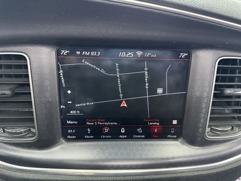 Used 2018 Dodge Charger R/T image 17