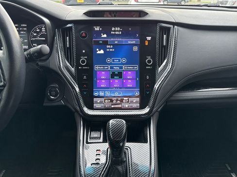 Used 2022 Subaru Outback Limited image 25