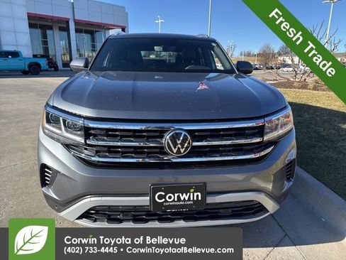 Used 2023 Volkswagen Atlas Cross Sport SE w/ Panoramic Sunroof Package image 9