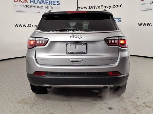 Used 2023 Jeep Compass Limited image 5