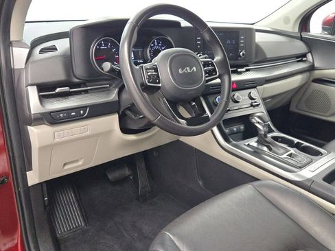 Used 2024 Kia Carnival LX image 25
