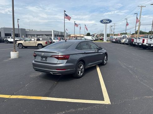 Used 2019 Volkswagen Jetta R-Line FWD image 5