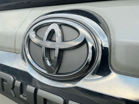 Used 2023 Toyota 4Runner Limited image 17