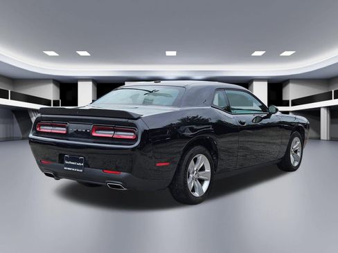 Used 2023 Dodge Challenger SXT RWD image 6