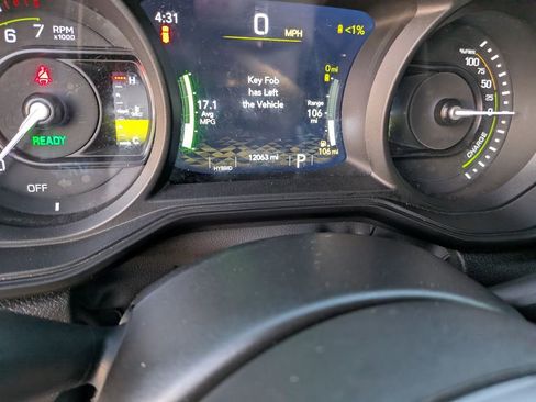 Used 2024 Jeep Wrangler Unlimited Rubicon 4xe image 15