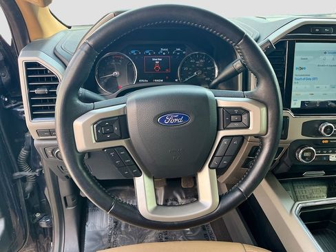 Used 2022 Ford F250 Lariat w/ Lariat Ultimate Package image 11