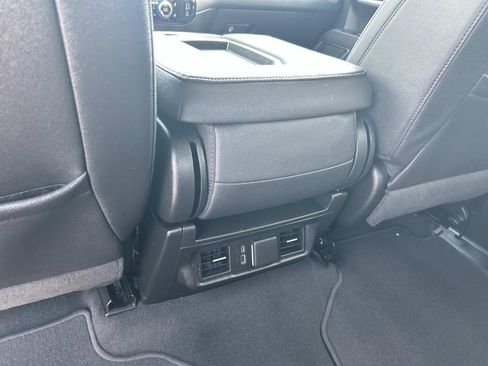 Used 2025 GMC Sierra 1500 SLT RWD image 25