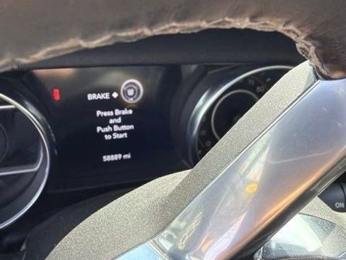 Used 2020 Jeep Wrangler Unlimited Sahara AWD/4WD image 16