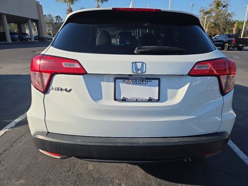 Used 2018 Honda HR-V EX-L image 5