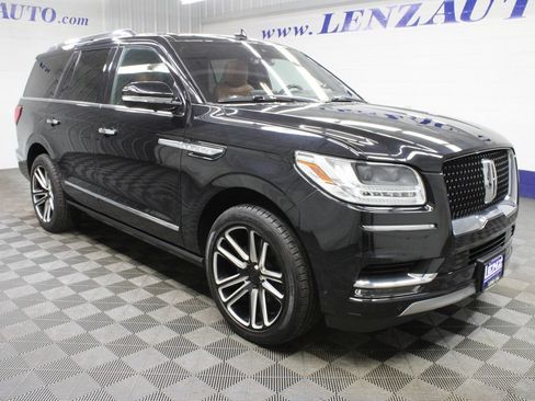 Used 2019 Lincoln Navigator Reserve AWD/4WD image 3
