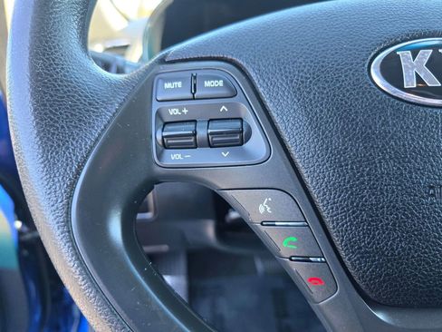 Used 2018 Kia Forte LX w/ LX Rear Camera Package image 17