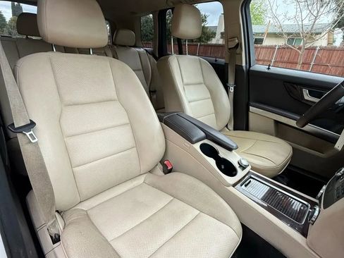 Used 2014 Mercedes-Benz GLK 350 2WD image 28
