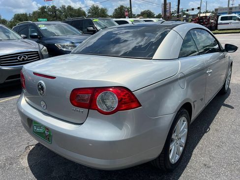 Used 2010 Volkswagen Eos Komfort FWD image 5