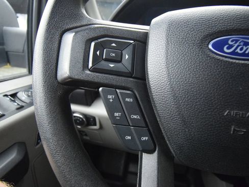 Used 2017 Ford F150 XL w/ Equipment Group 101A Mid AWD/4WD image 34