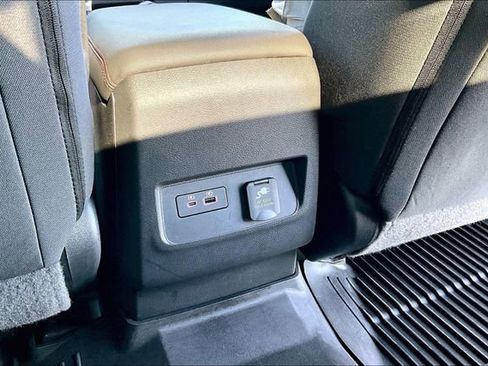 Used 2022 Nissan Frontier PRO-4X AWD/4WD image 11