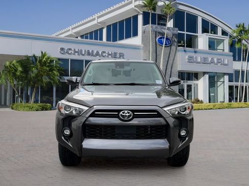 Used 2022 Toyota 4Runner SR5 Premium w/ Moonroof Package RWD image 2
