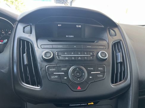 Used 2015 Ford Focus SE image 22