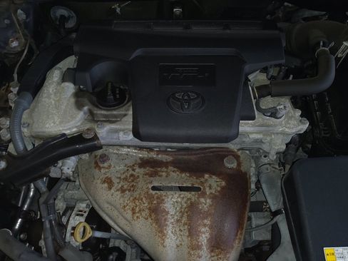 Used 2016 Toyota Camry SE image 30