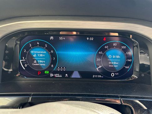 Used 2025 Volkswagen Atlas Cross Sport SE image 40