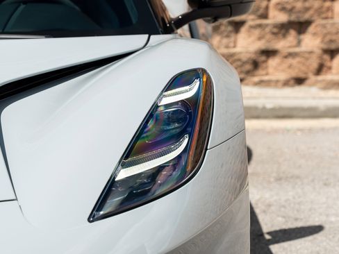 New 2025 Lotus Emira image 7