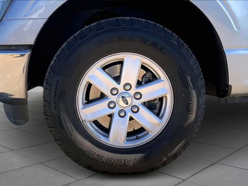 Used 2023 Ford F150 XLT w/ Trailer Tow Package image 10