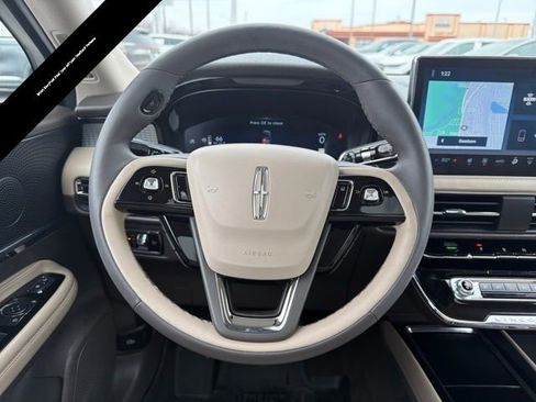 Used 2024 Lincoln Corsair AWD w/ Equipment Group 101A image 19