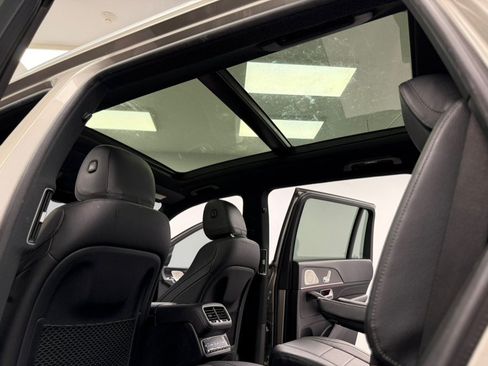Used 2022 Mercedes-Benz GLS 450 4MATIC image 49