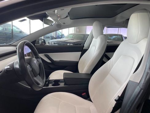 Used 2019 Tesla Model 3 Long Range image 14