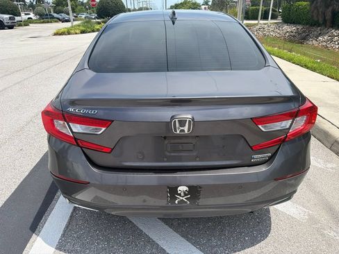Used 2019 Honda Accord Touring image 4
