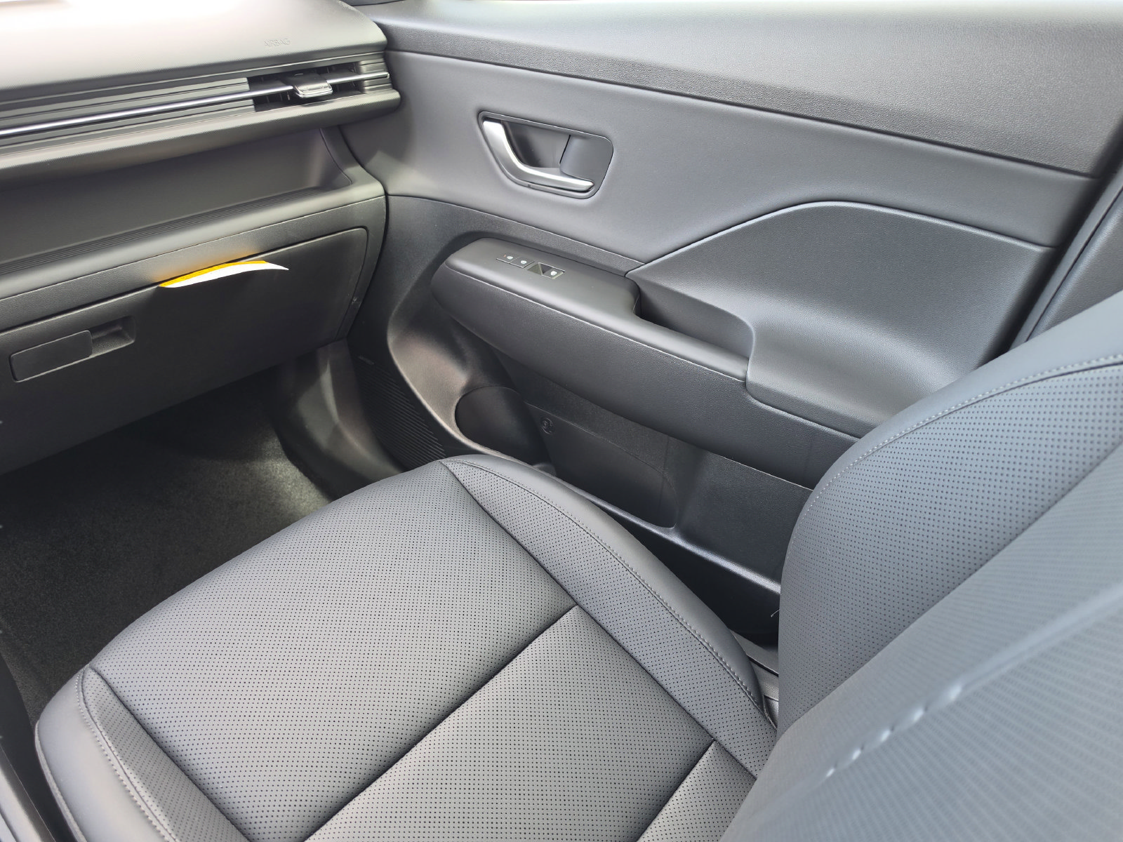 New 2026 Hyundai Kona Limited FWD image 19
