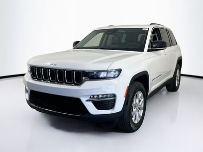 Used 2023 Jeep Grand Cherokee Limited w/ Trailer Tow Prep Group (B)