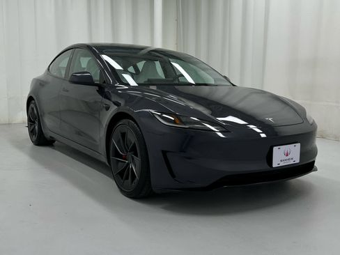 Used 2025 Tesla Model 3 Performance image 2