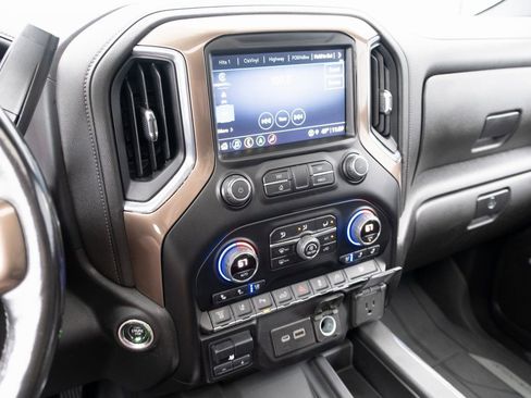 Used 2023 Chevrolet Silverado 3500 High Country image 2