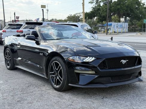 Used 2020 Ford Mustang Premium image 9