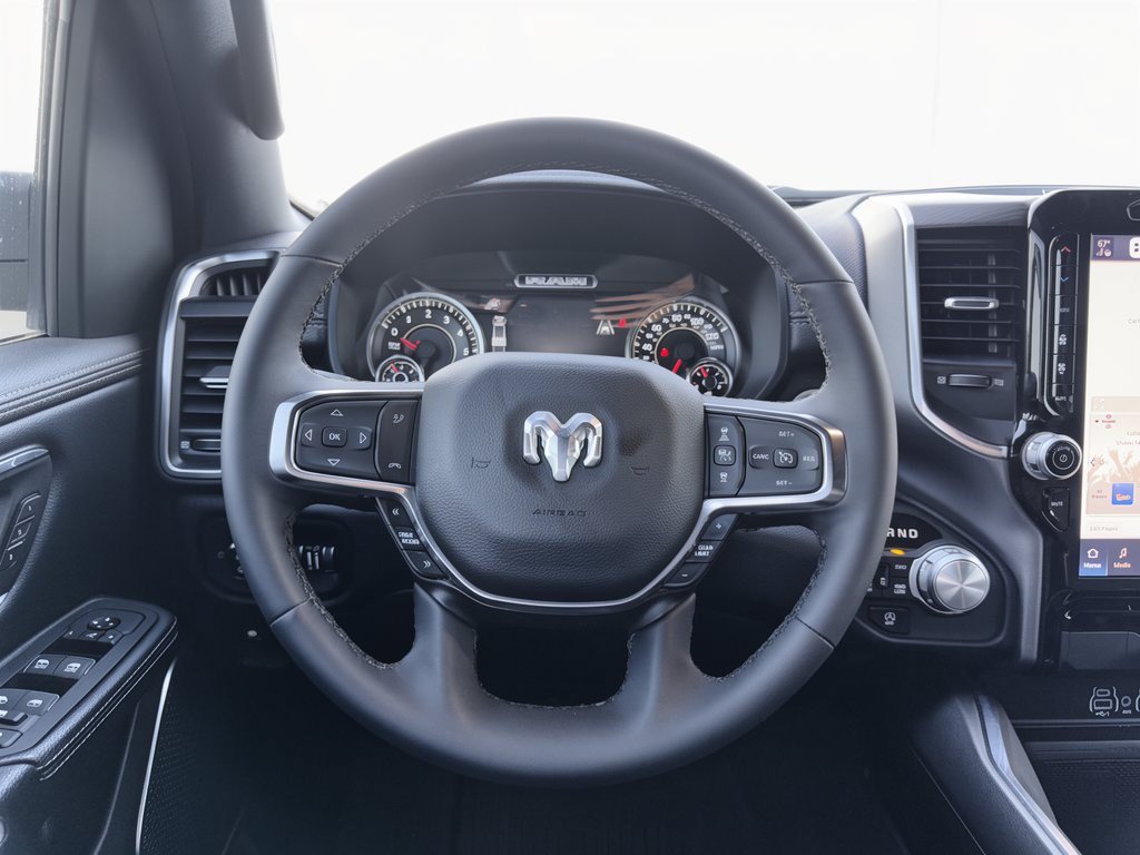 Used 2025 RAM 1500 Laramie AWD/4WD image 10