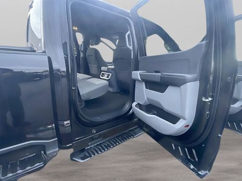 Certified 2025 Ford F450 XLT w/ 360-Degree Camera Package image 18