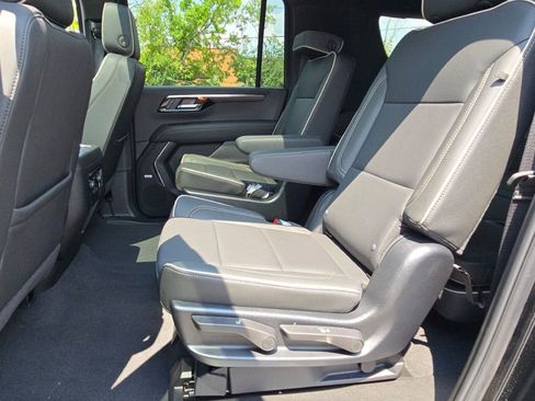 New 2025 Chevrolet Suburban Premier w/ Sun And Tow Package image 21