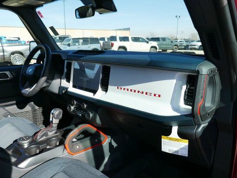 New 2025 Ford Bronco Heritage Edition image 10