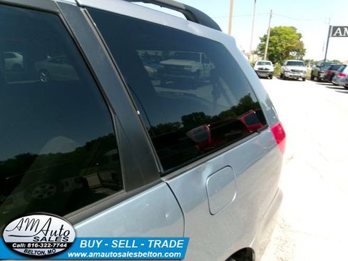 Used 2009 Toyota Sienna LE FWD image 27