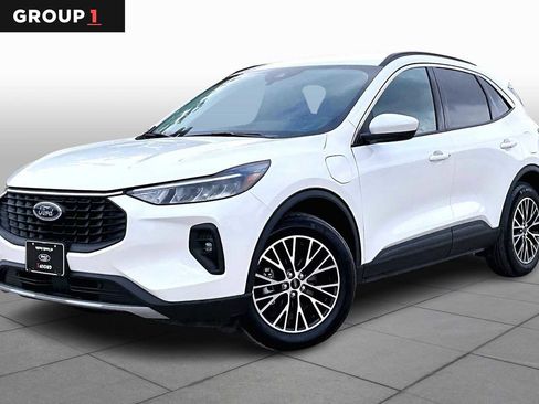 Used 2023 Ford Escape SE image 1