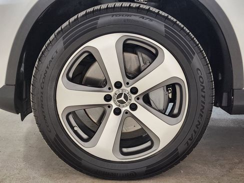 Used 2023 Mercedes-Benz GLC 300 4MATIC Coupe image 28