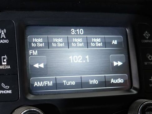 Used 2024 RAM 2500 Tradesman w/ Chrome Appearance Group AWD/4WD image 28