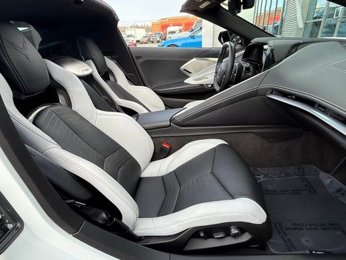 Used 2023 Chevrolet Corvette Stingray Preferred Cpe w/ 2LT image 14